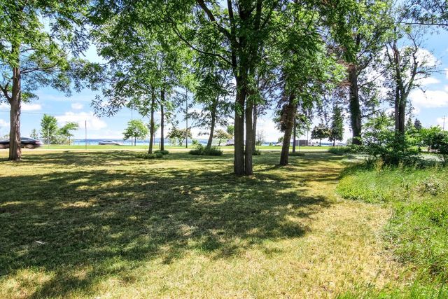 1133 Bay Street, Traverse City, MI 49684