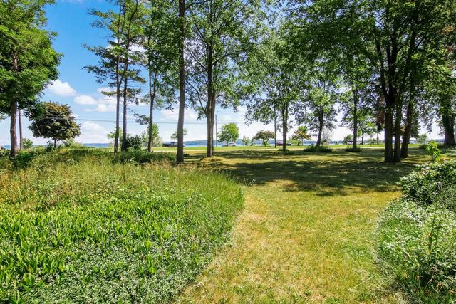 1133 Bay Street, Traverse City, MI 49684