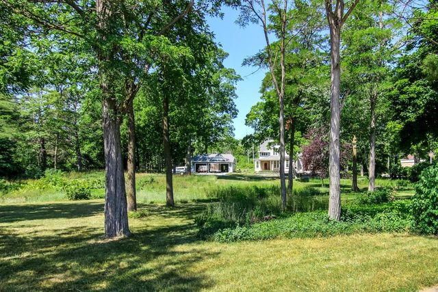 1133 Bay Street, Traverse City, MI 49684