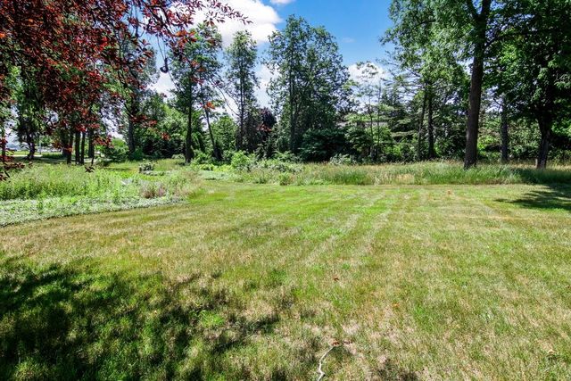 1133 Bay Street, Traverse City, MI 49684