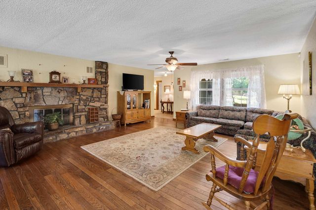 115 EDENBERG DR, Collierville, TN 38017