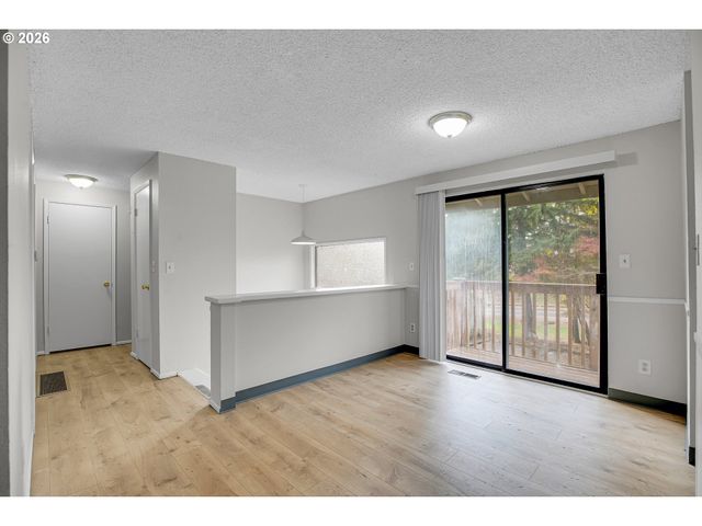 17788 WEBSTER Rd, Gladstone, OR 97027