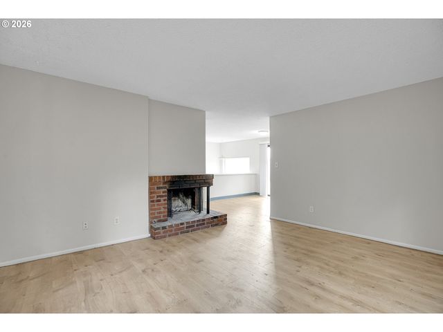 17788 WEBSTER Rd, Gladstone, OR 97027