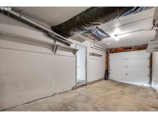 17788 WEBSTER Rd, Gladstone, OR 97027