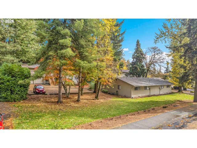 17788 WEBSTER Rd, Gladstone, OR 97027