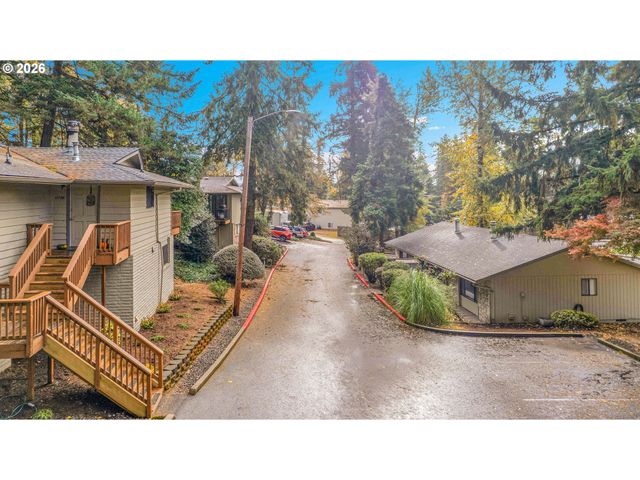 17788 WEBSTER Rd, Gladstone, OR 97027