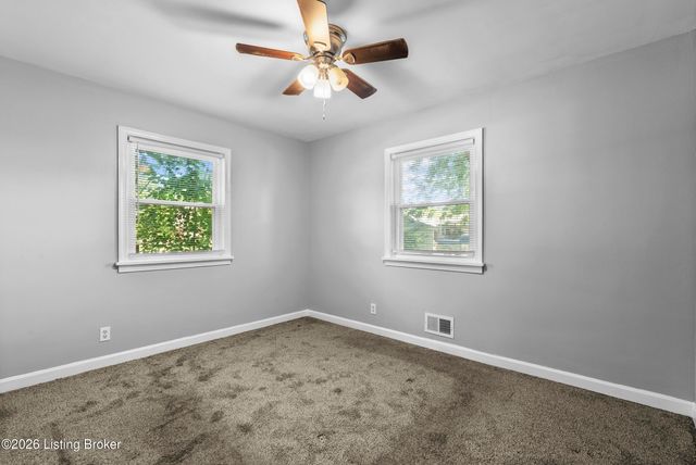 9115 Thompson Ln, Louisville, KY 40258
