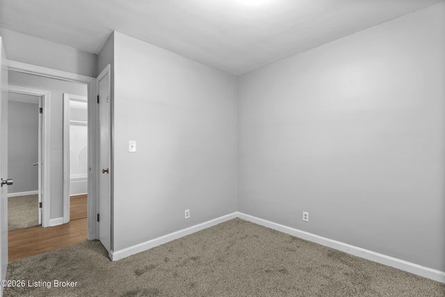 9115 Thompson Ln, Louisville, KY 40258