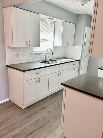 514 Peters Street, Waxahachie, TX 75165