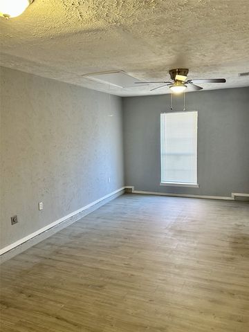 514 Peters Street, Waxahachie, TX 75165