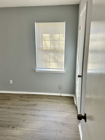 514 Peters Street, Waxahachie, TX 75165