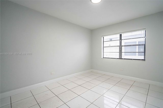 400 81 ST 5, Miami Beach, FL 33141