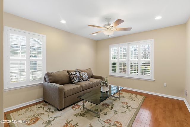 23 Pine Hollow Lane, Lakewood, NJ 08701