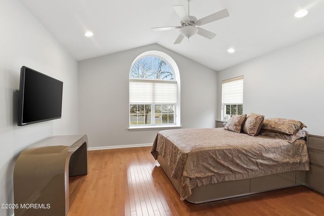 23 Pine Hollow Lane, Lakewood, NJ 08701