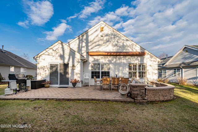 23 Pine Hollow Lane, Lakewood, NJ 08701