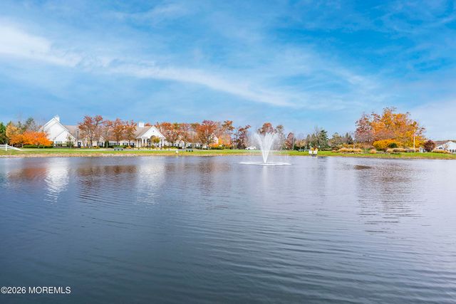 23 Pine Hollow Lane, Lakewood, NJ 08701