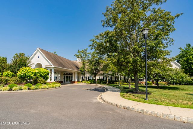 23 Pine Hollow Lane, Lakewood, NJ 08701