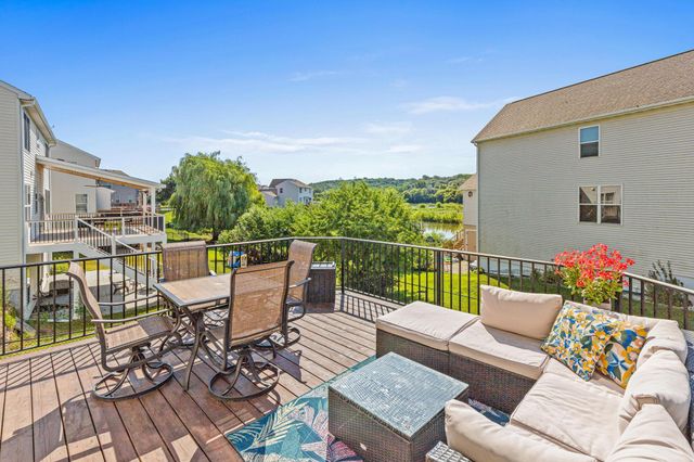 8421 Blazing Star Circle, Shakopee, MN 55379