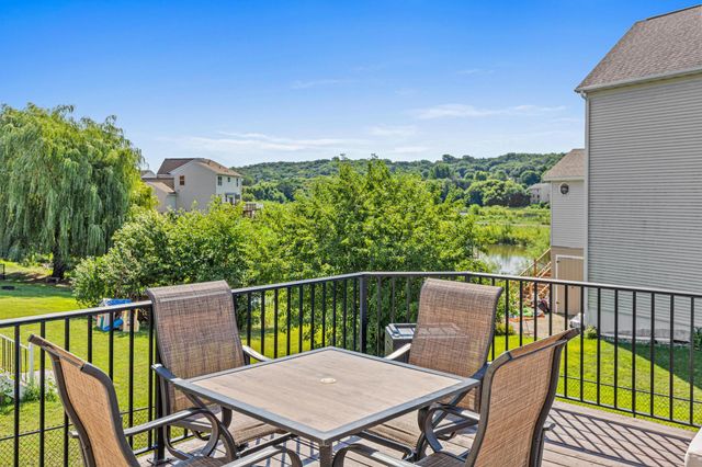 8421 Blazing Star Circle, Shakopee, MN 55379