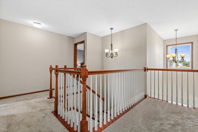 8421 Blazing Star Circle, Shakopee, MN 55379