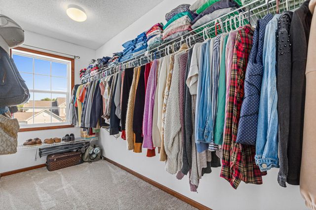 8421 Blazing Star Circle, Shakopee, MN 55379