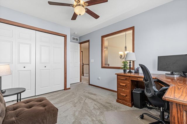 8421 Blazing Star Circle, Shakopee, MN 55379