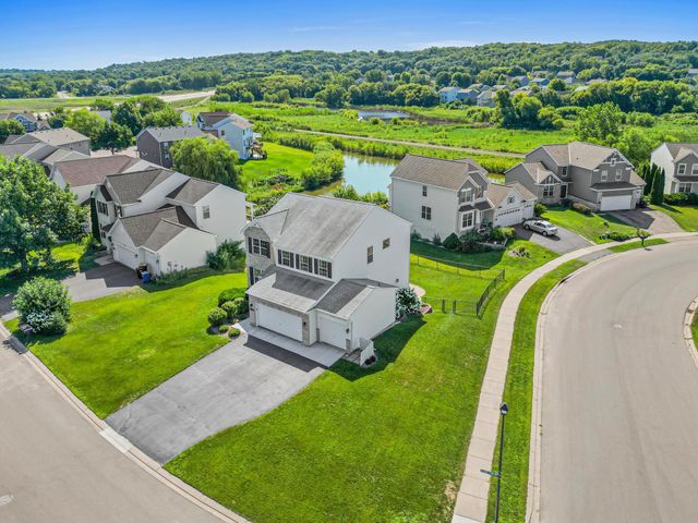 8421 Blazing Star Circle, Shakopee, MN 55379