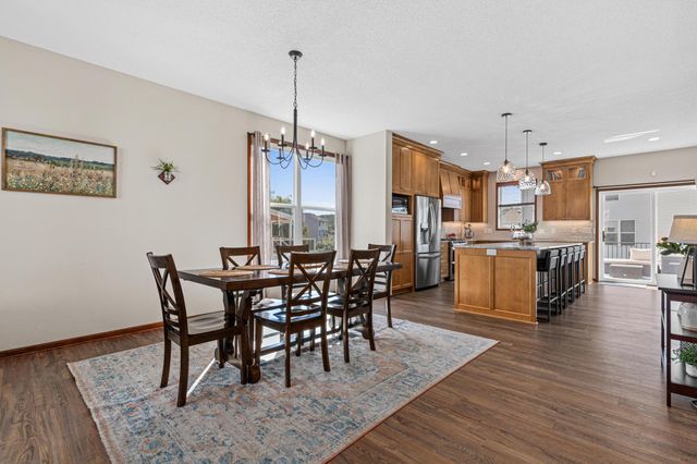 8421 Blazing Star Circle, Shakopee, MN 55379