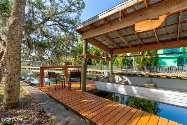 22 Cedar Street, Port Orange, FL 32127