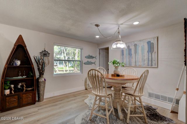 22 Cedar Street, Port Orange, FL 32127