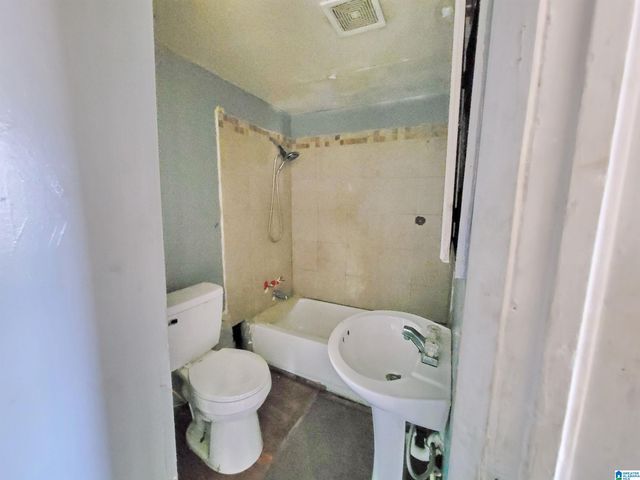 1609 34TH STREET SW, Birmingham, AL 35221