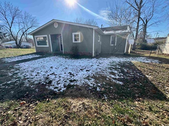 415 E Oak Street, Oakland City, IN 47660