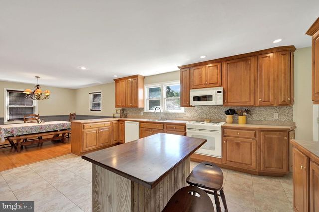 38 TINA DR, Dover, DE 19901