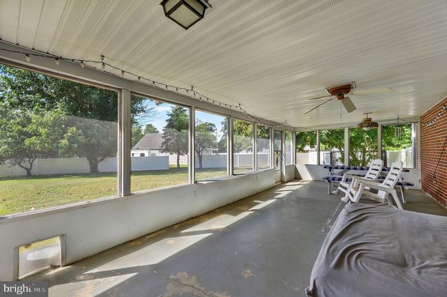 38 TINA DR, Dover, DE 19901
