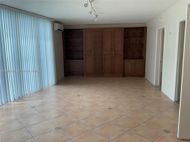 10178 Collins Ave 109, Bal Harbour, FL 33154