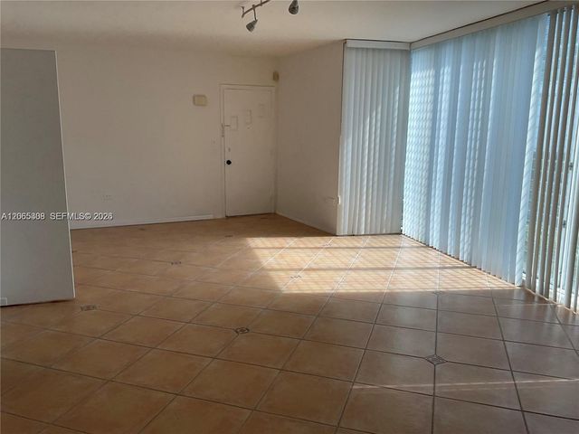 10178 Collins Ave 109, Bal Harbour, FL 33154