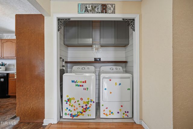 117 Middle Avenue, Cleveland, VA 24225