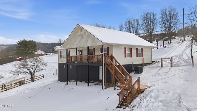 117 Middle Avenue, Cleveland, VA 24225