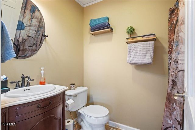 117 Middle Avenue, Cleveland, VA 24225