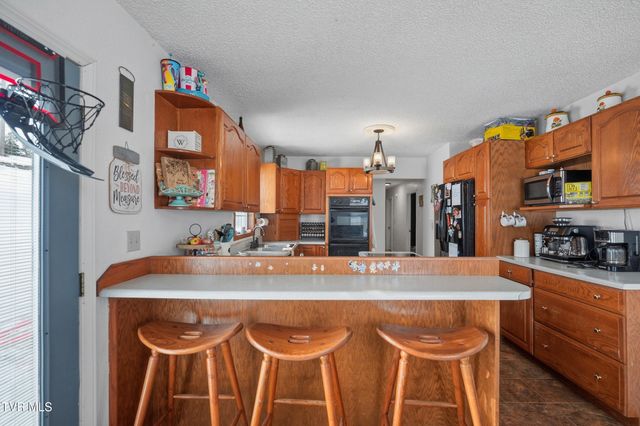 117 Middle Avenue, Cleveland, VA 24225