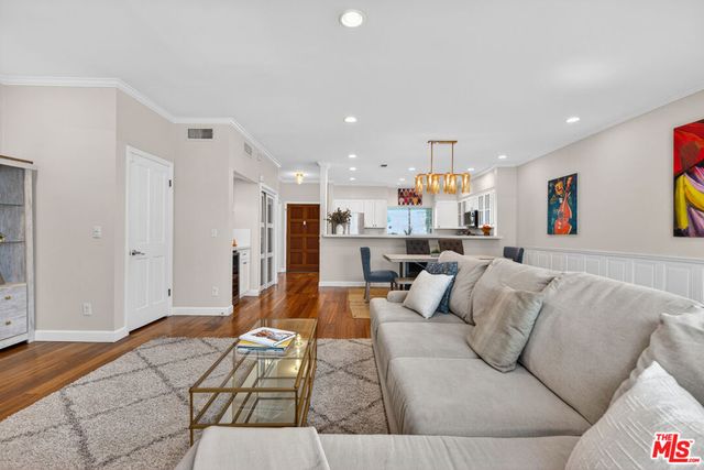 928 11th Street 2, Santa Monica, CA 90403
