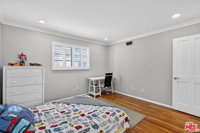 928 11th Street 2, Santa Monica, CA 90403