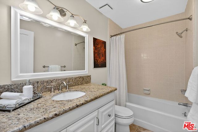 928 11th Street 2, Santa Monica, CA 90403