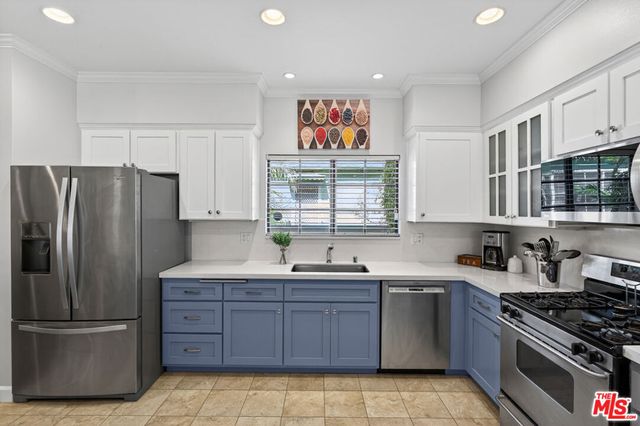 928 11th Street 2, Santa Monica, CA 90403