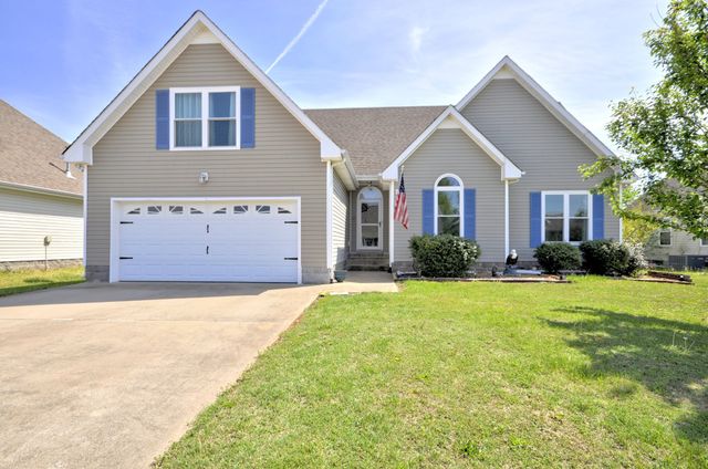 3637 AURORA DR, Clarksville, TN 37040