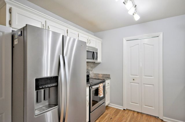 3637 AURORA DR, Clarksville, TN 37040
