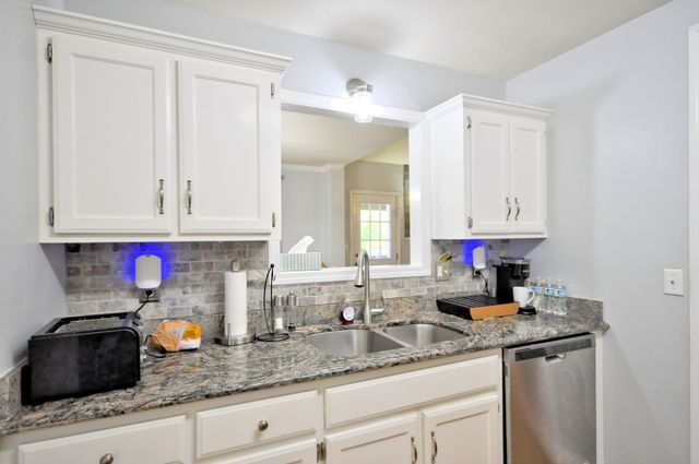 3637 AURORA DR, Clarksville, TN 37040