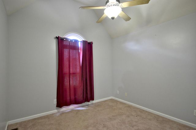 3637 AURORA DR, Clarksville, TN 37040