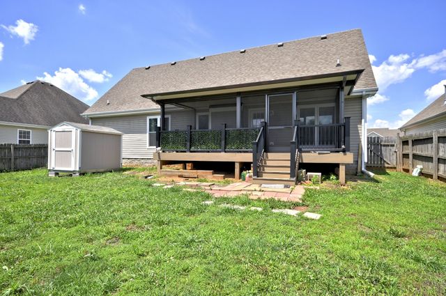 3637 AURORA DR, Clarksville, TN 37040