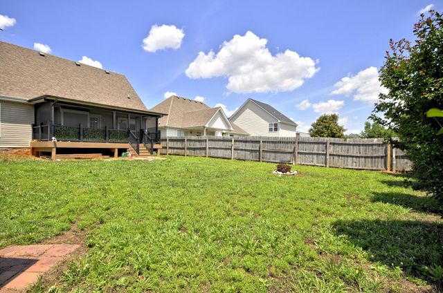 3637 AURORA DR, Clarksville, TN 37040